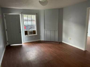 Main picture of 222 N Marigny Cir