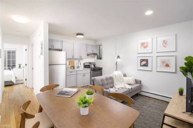 Main picture of 98-102 Jefferson St Apartments