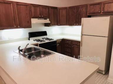 Main picture of 49 Eastwick Ln