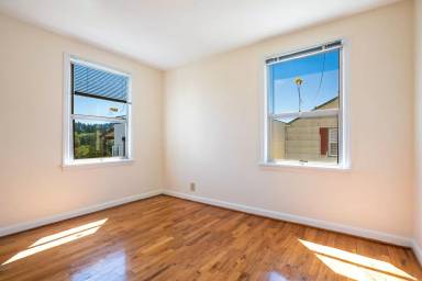 Main picture of 3215B NW Market St