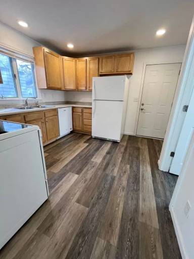 Main picture of 815 W 11th St