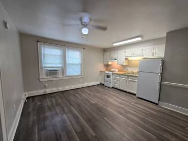 Main picture of 1212 Carolina Ave