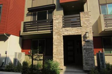 Main picture of 5926 Easton