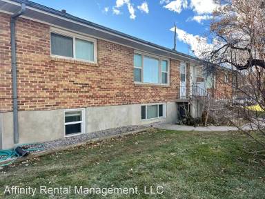 Main picture of 525 1/2 E Alameda Rd