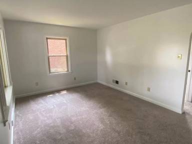 Main picture of 302 Pinehurst Rd