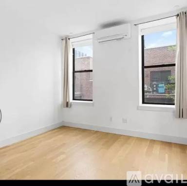 Main picture of 573 Metropolitan Ave