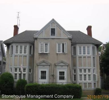 Main picture of 358 W 7th St