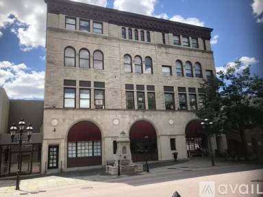 Main picture of 535 Main St