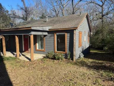 Main picture of 1816 Maple Ave