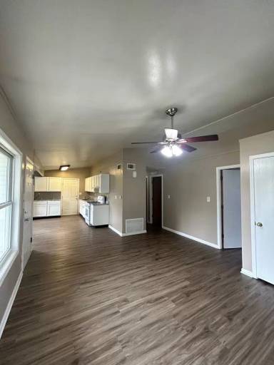Main picture of 1125 Davis Dr