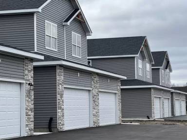 Main picture of 450 Stewart Ct
