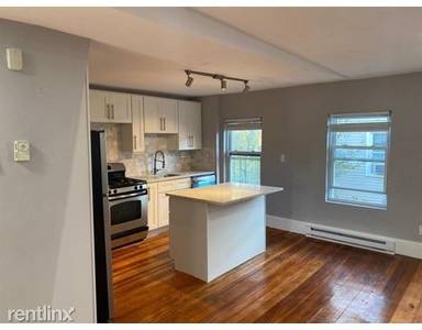 Main picture of 77 Webster St