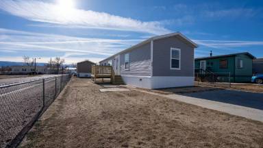 Main picture of 590 Lewis Ln