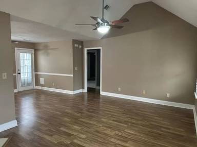 Main picture of 119 Johannes Sq
