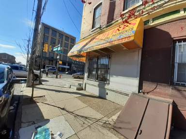 Main picture of 1945 E Allegheny Ave