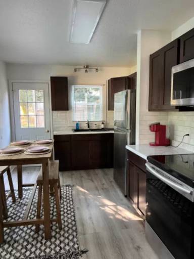 Main picture of 509 W McElhaney Rd