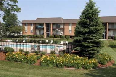 Main picture of Riverland Woods Apartments