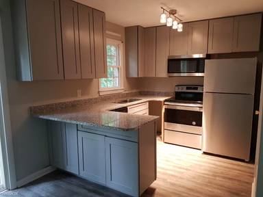 Main picture of Colonial Arms Apartments