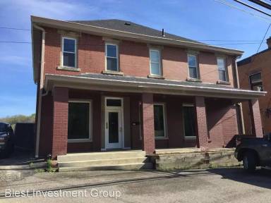 Main picture of 538 Millers Run Rd