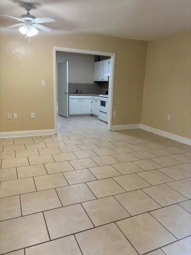 Main picture of 420 E Park Ave