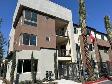 Main picture of 1000 N Tangent Privado