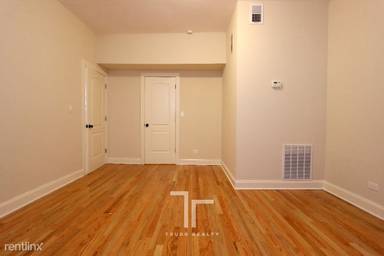 Main picture of 4034 N Ashland Ave