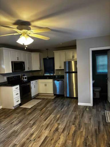 Main picture of 14 Winsor Ave