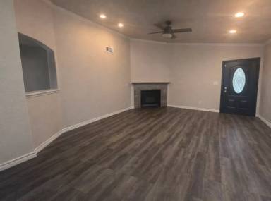 Main picture of 2307 Lago Trl