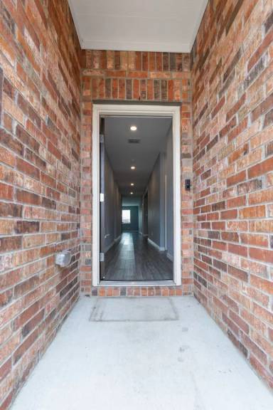 Main picture of 2132 Whispering Sage Blvd