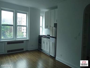 Main picture of 10822 Queens Blvd