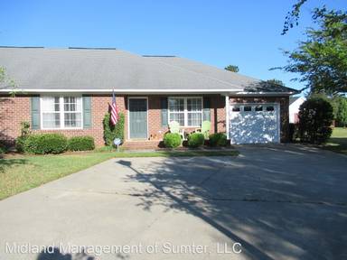Main picture of 40 Beacon Ct