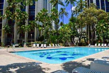 Main picture of Liliʻuokalani Gardens at Waikiki King Tower