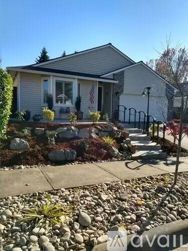 Main picture of 21210 SW Houston Dr