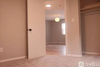 Main picture of 360 E Northwood Ave