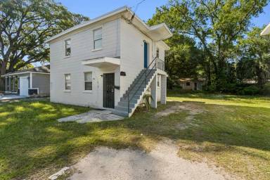 Main picture of 1102 W 29th St