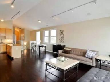 Main picture of 1502 N Wood St