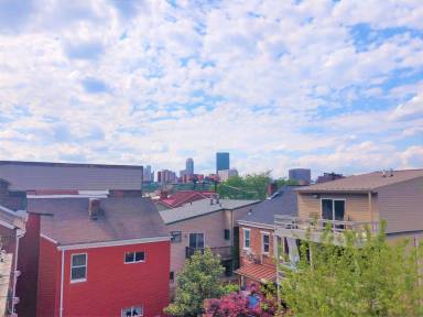 Main picture of 2115 Wharton St