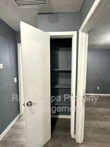 Main picture of 8304 N Mulberry St