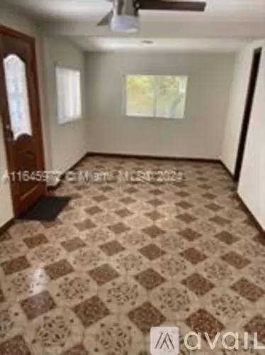 Main picture of 6150 SW 19th St