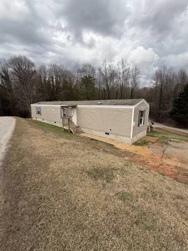 Main picture of 165 Longview Dr