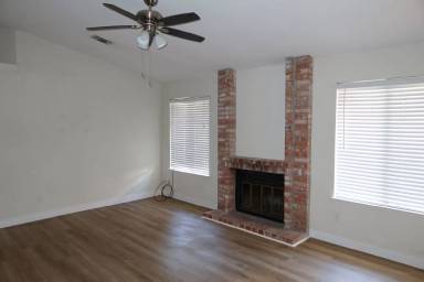 Main picture of 900 Gulfwind Way