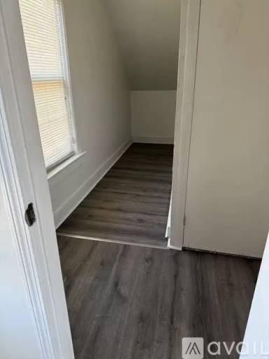Main picture of 104 Home Ave