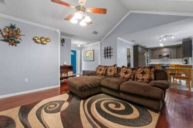 Main picture of 3812 Lakewood Valley Dr
