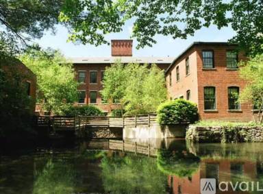 Main picture of 10 N Main St