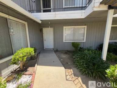 Main picture of 220 N Grant Ave