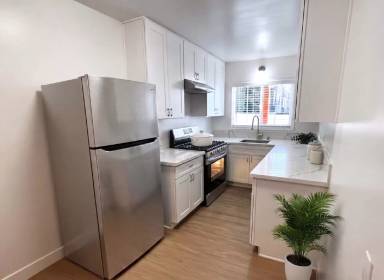 Main picture of 1601 N Normandie Ave