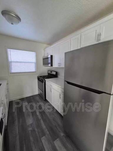 Main picture of 1054 W 1520 N