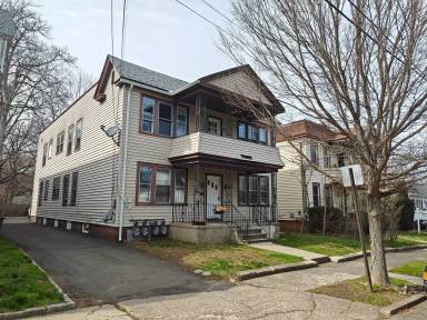 Main picture of 102 Anthony St