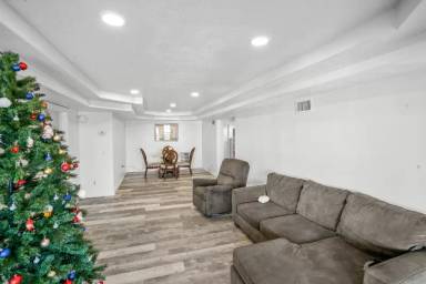 Main picture of 571 Tilling Way