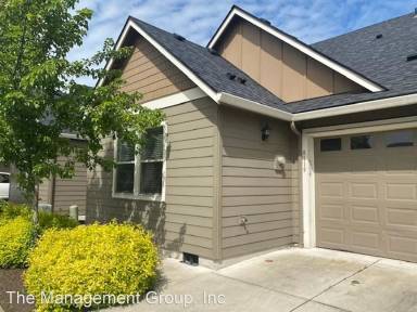 Main picture of 8129 NE 20th St